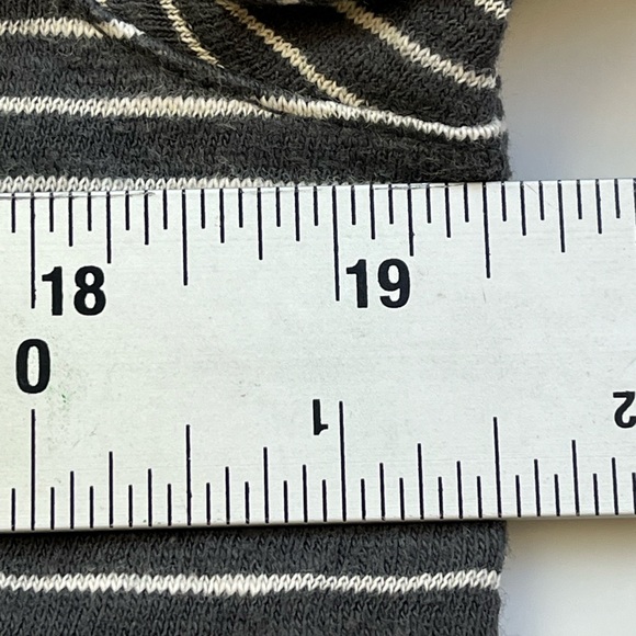 Vince Men’s Striped Polo R166-11 - Picture 5 of 5